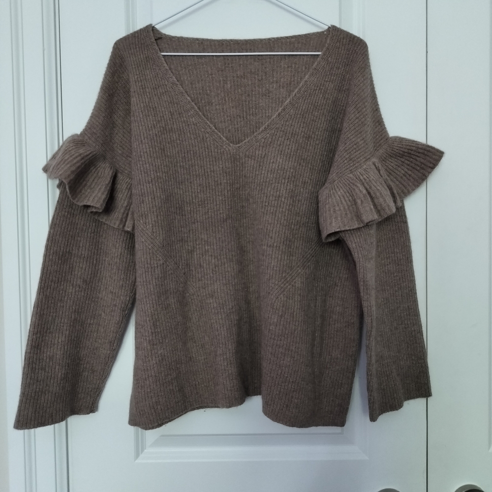 50% Wool And 50% Yak Oversized Ruffle Sleeve Sweater Size S-L